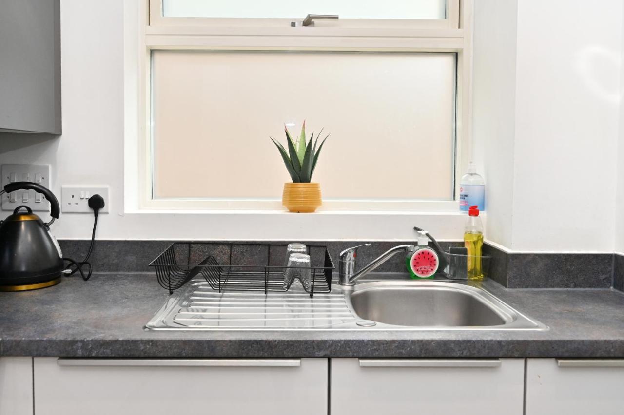 Luxury 2Bedroom - 2Bath - Prime Location - Patio Harrow on the Hill Exterior foto